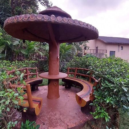 Soul Tree Deluxe Villa 106 Lavasa Exteriör bild