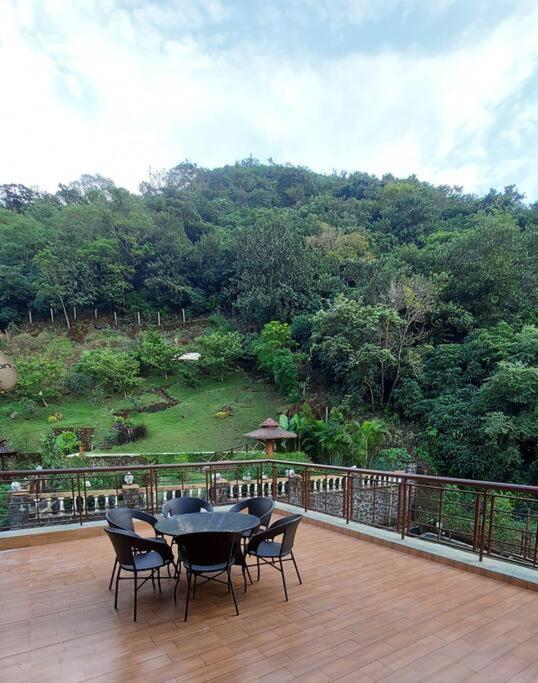 Soul Tree Deluxe Villa 106 Lavasa Exteriör bild